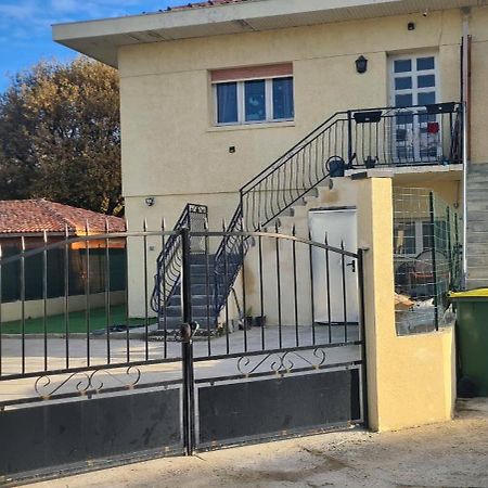 Joli T1 Bis Fonctionnel A Montussan Daire Dış mekan fotoğraf